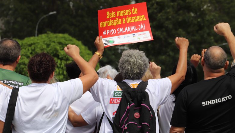 Profissionais de Enfermagem realizam mais um ato em Brasília pelo piso salarial