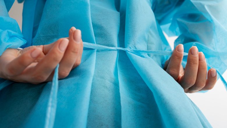 Enfermeiras e enfermeiros podem realizar suturas simples